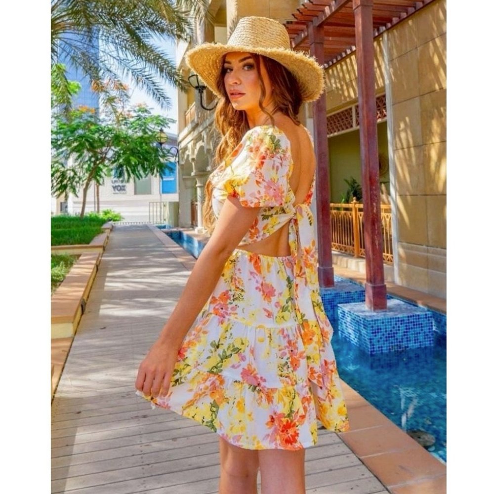 Yellow Floral Print Short Sleeve Open Back Mini Dress - Picture 4 of 10